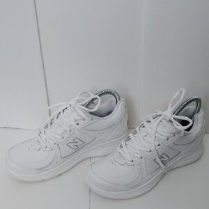 New Balance White Sneakers Sz 7